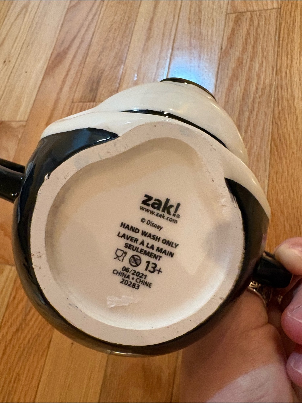 Disney Zak Designs Classic Mickey Mouse Full Face Ear Handles Ceramic 14oz. Mug. - Picture 2 of 4